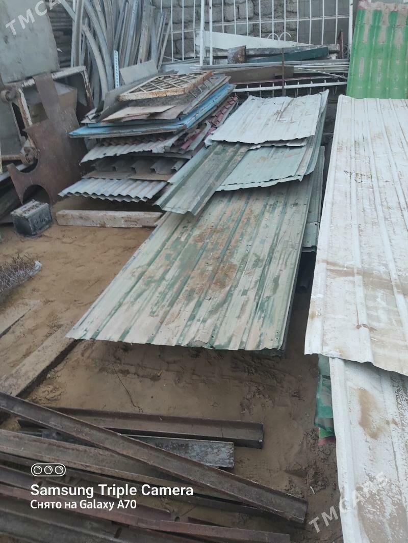 sypyr - Garadamak - img 3