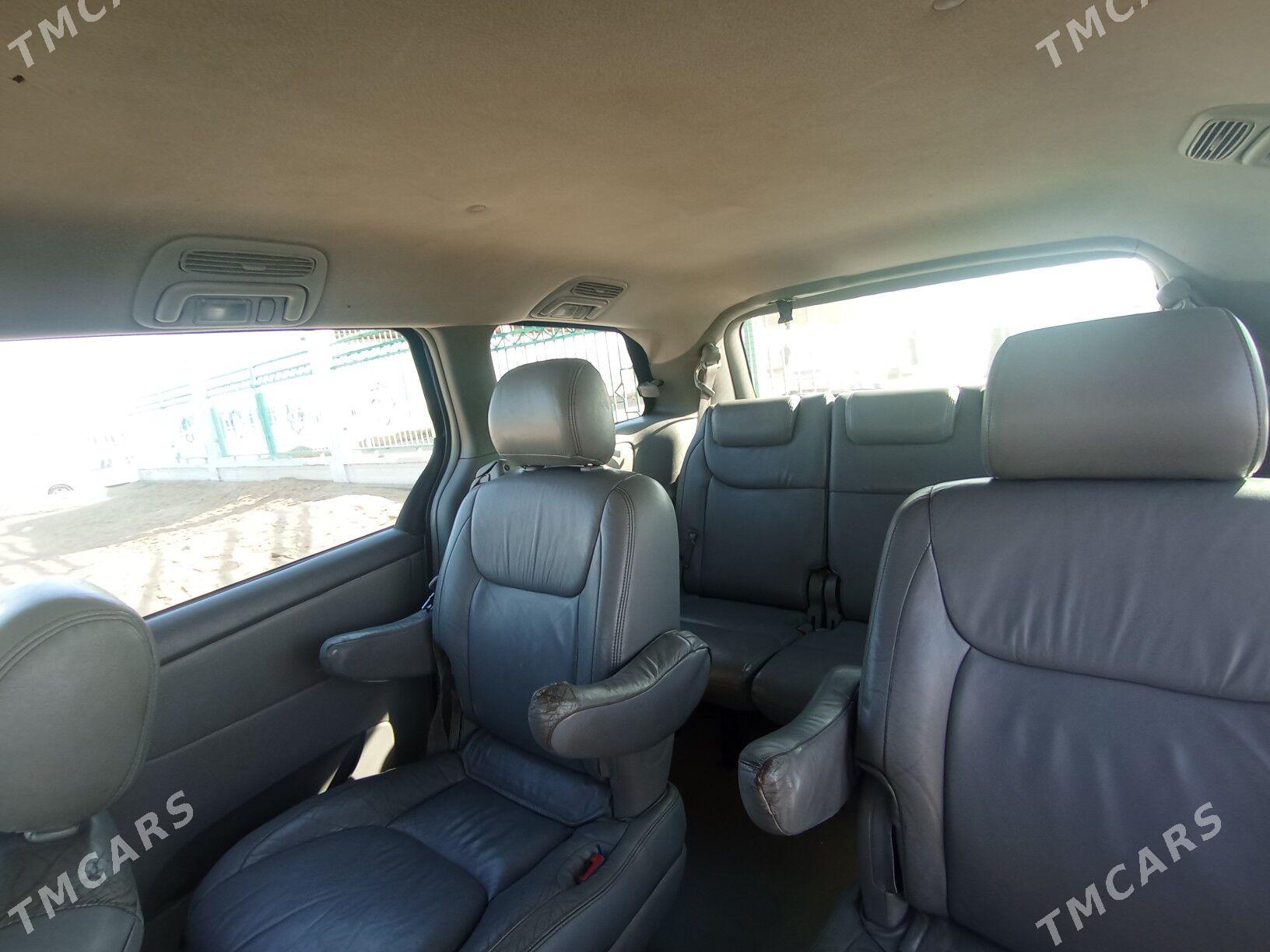 Toyota Sienna 2005 - 260 000 TMT - Wekilbazar - img 8