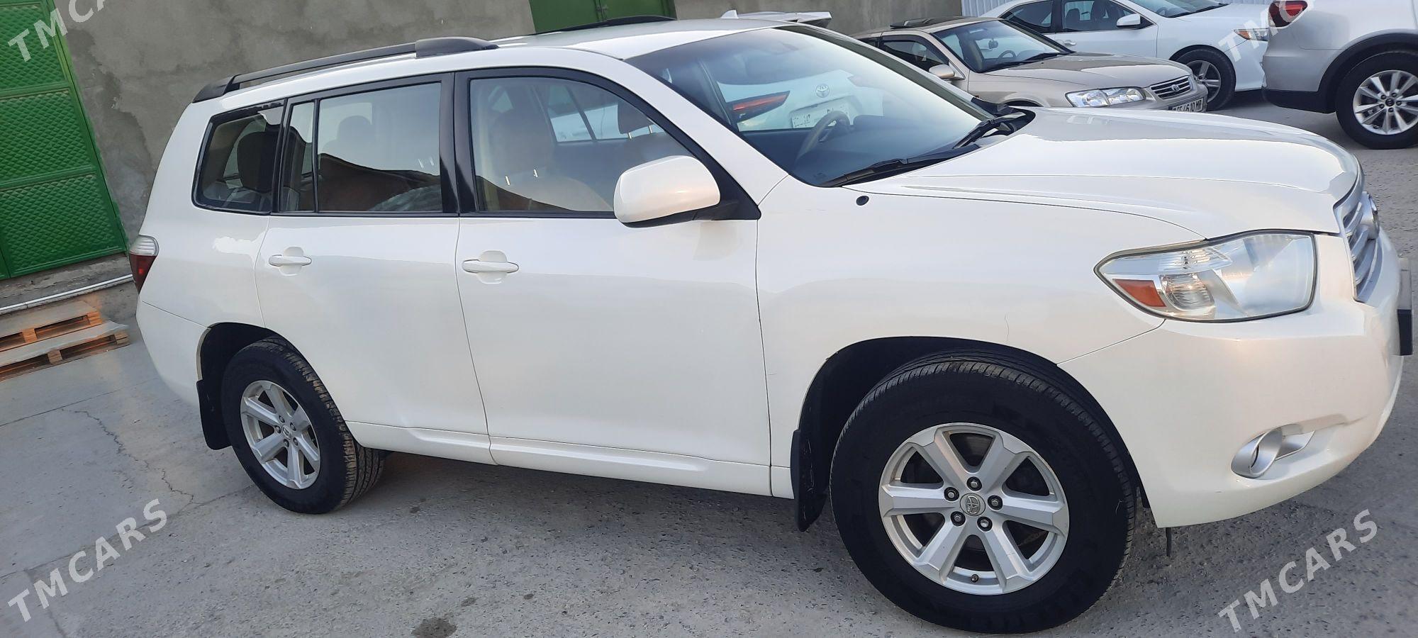 Toyota Highlander 2010 - 250 000 TMT - Мары - img 3