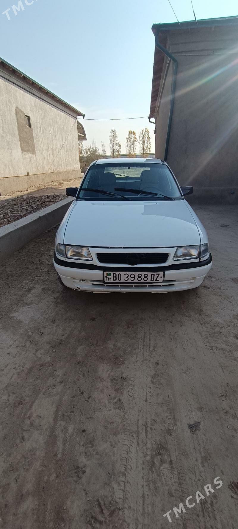 Opel Astra 1993 - 40 000 TMT - Дашогуз - img 2