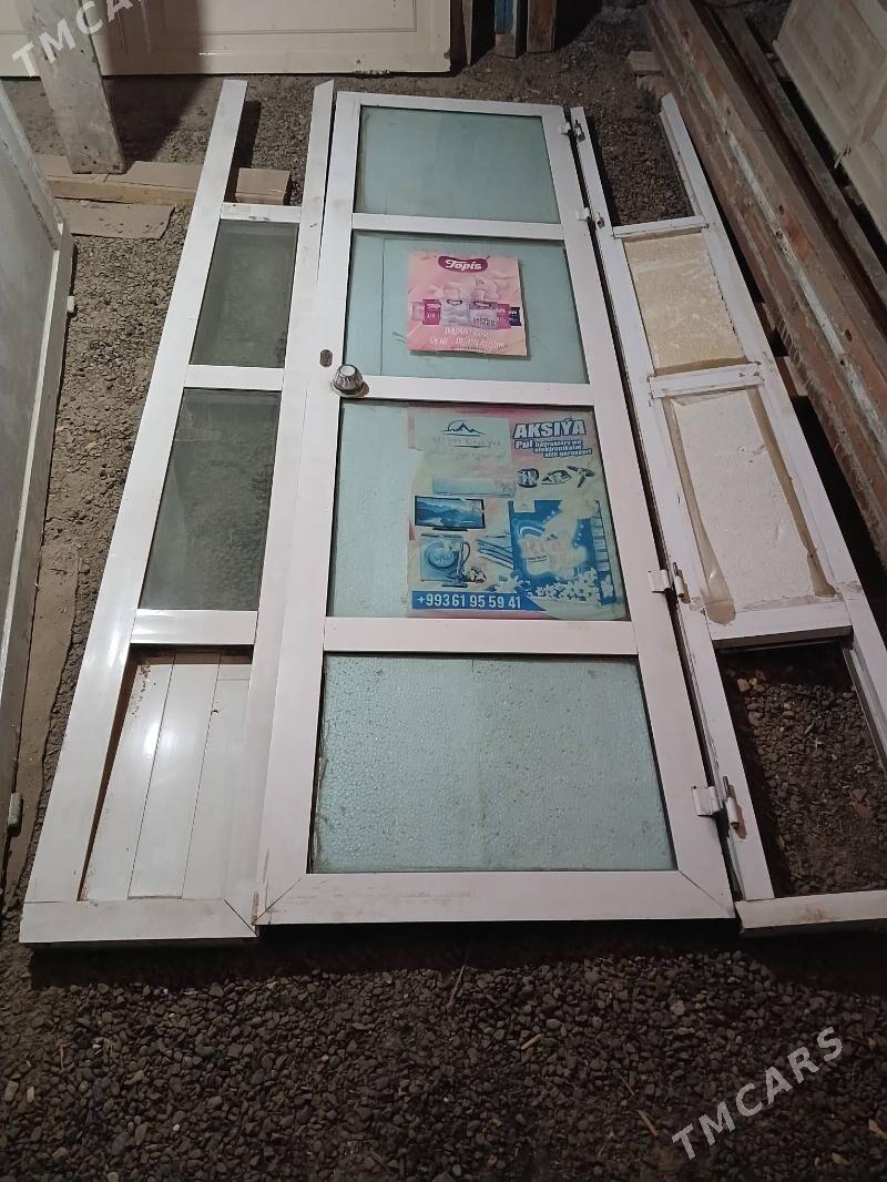 Plastit gapy magazyndan ayyrla - Байрамали - img 2