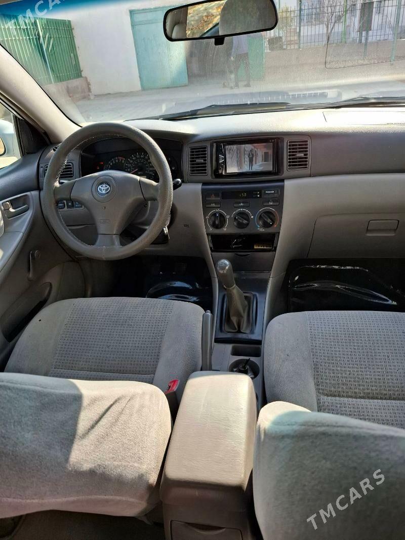 Toyota Corolla 2005 - 125 000 TMT - Тязе заман - img 7