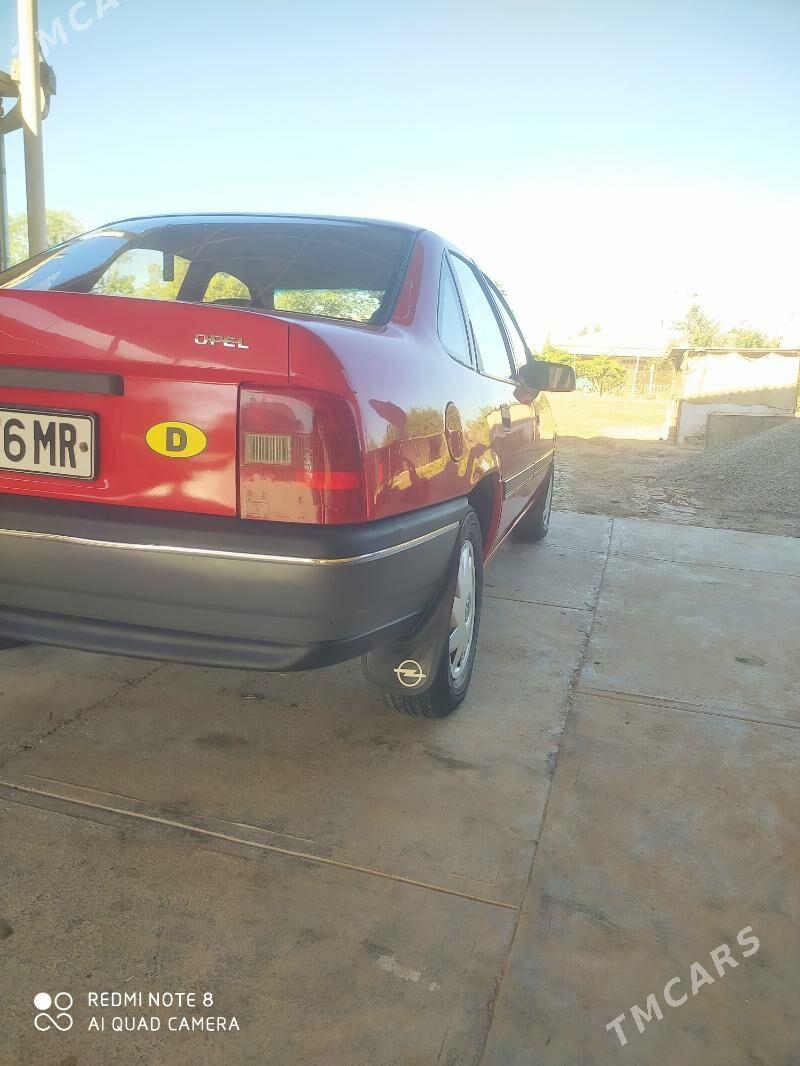 Opel Vectra 1990 - 50 000 TMT - Мары - img 5