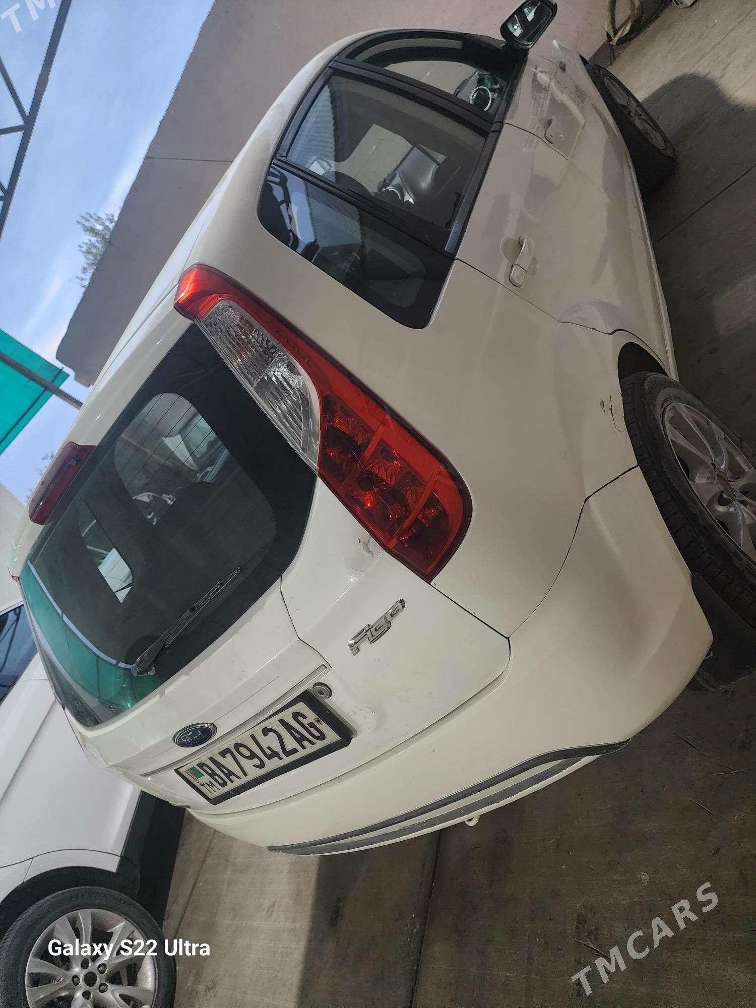 Ford Figo 2012 - 95 000 TMT - Мир 3 - img 3