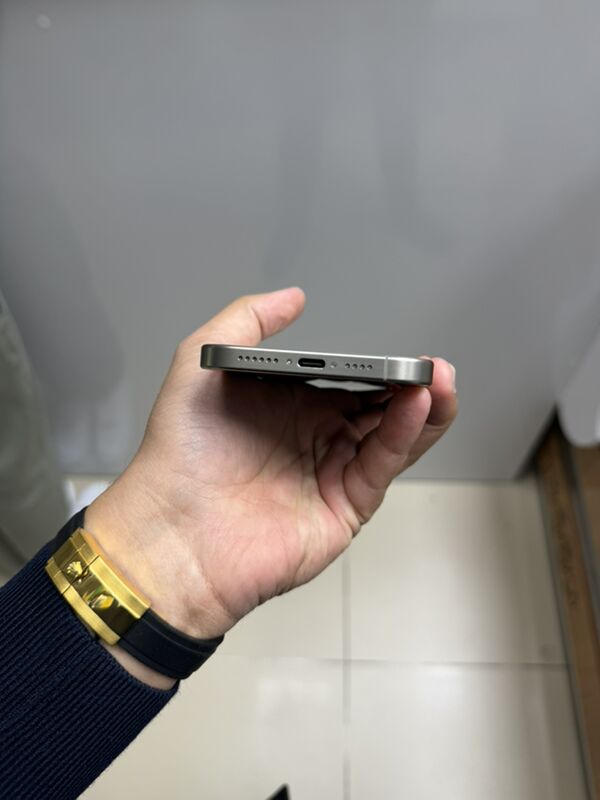 iPhone 15 Pro Max - Berzeňňi - img 3