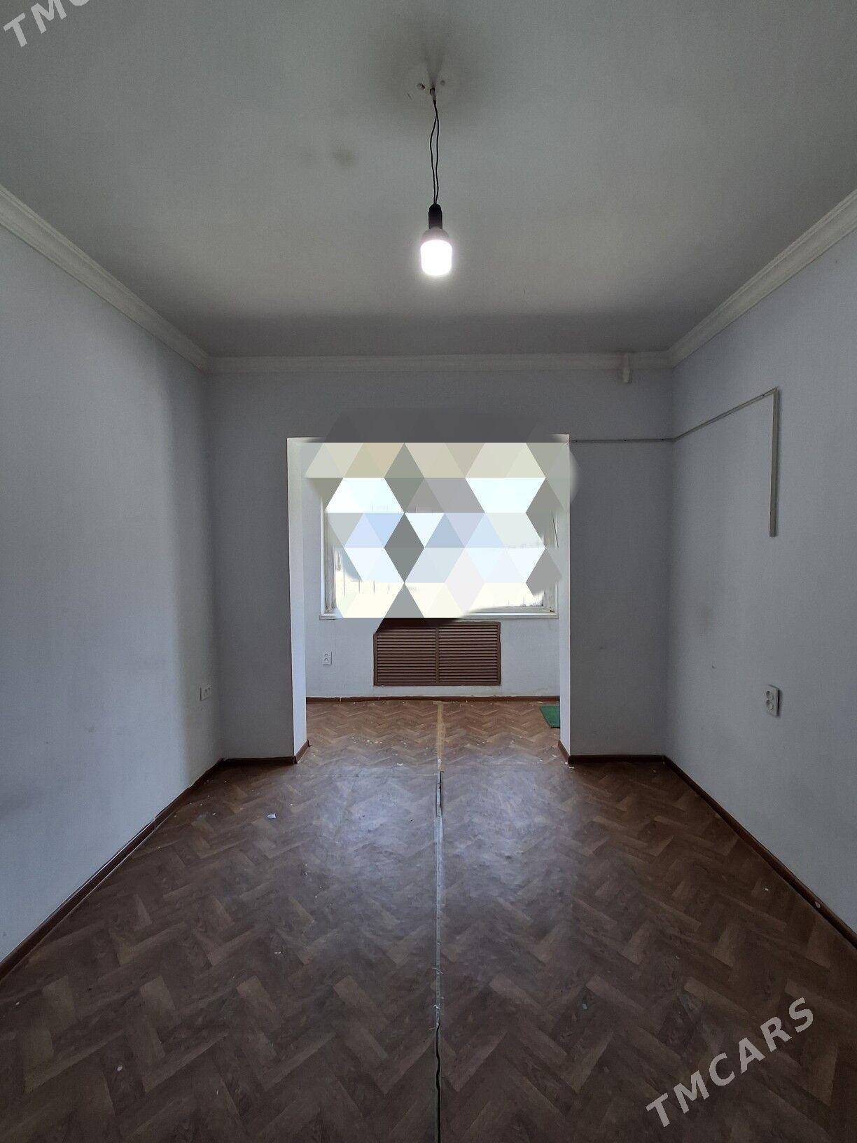 SATLYK JAÝ EYESINDEN - Mary - img 2