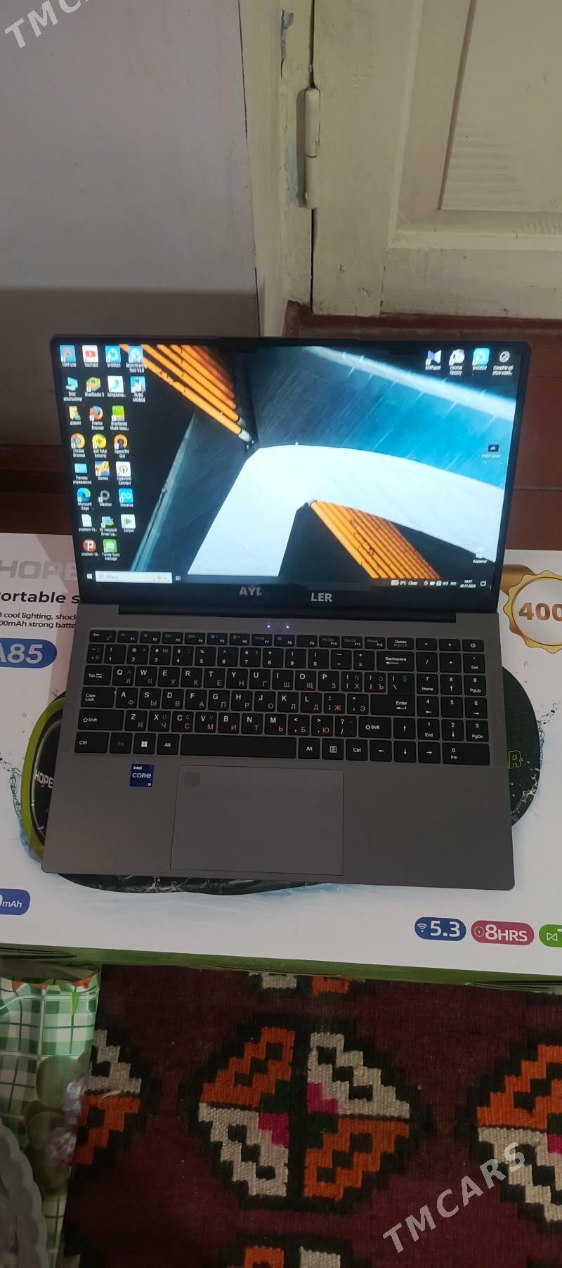 Noutbuk Aýdyň gijeler - Saýat - img 2