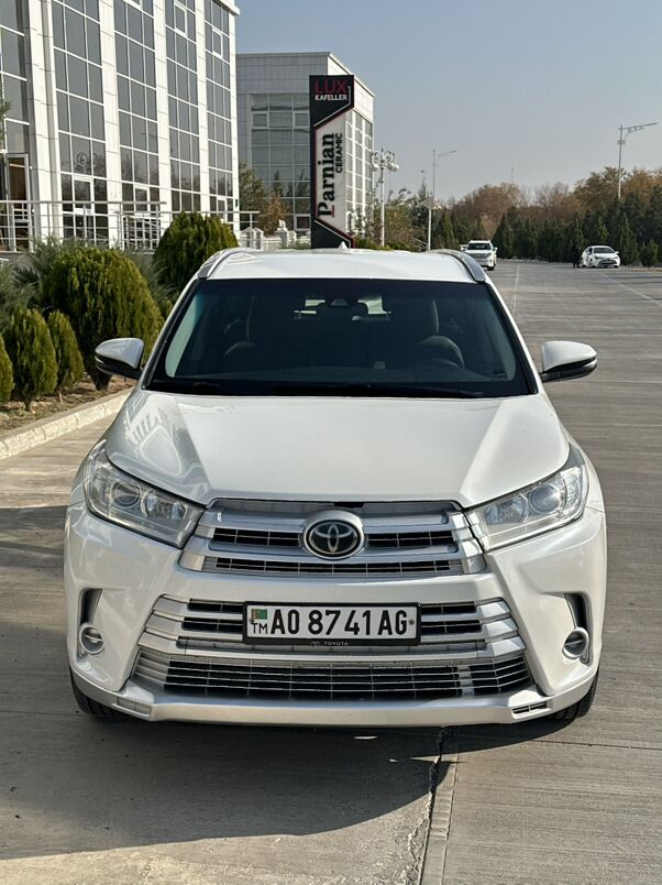Toyota Highlander 2019 - 355 000 TMT - Aşgabat - img 3