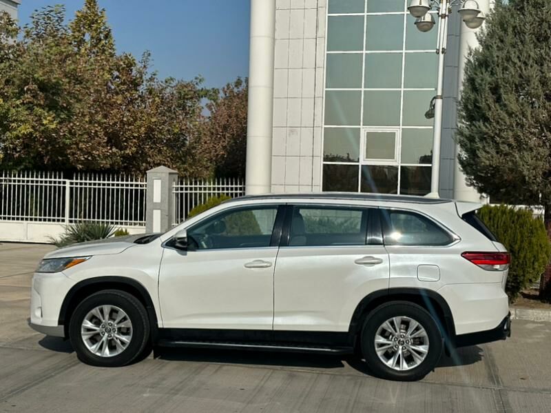 Toyota Highlander 2019 - 355 000 TMT - Aşgabat - img 4
