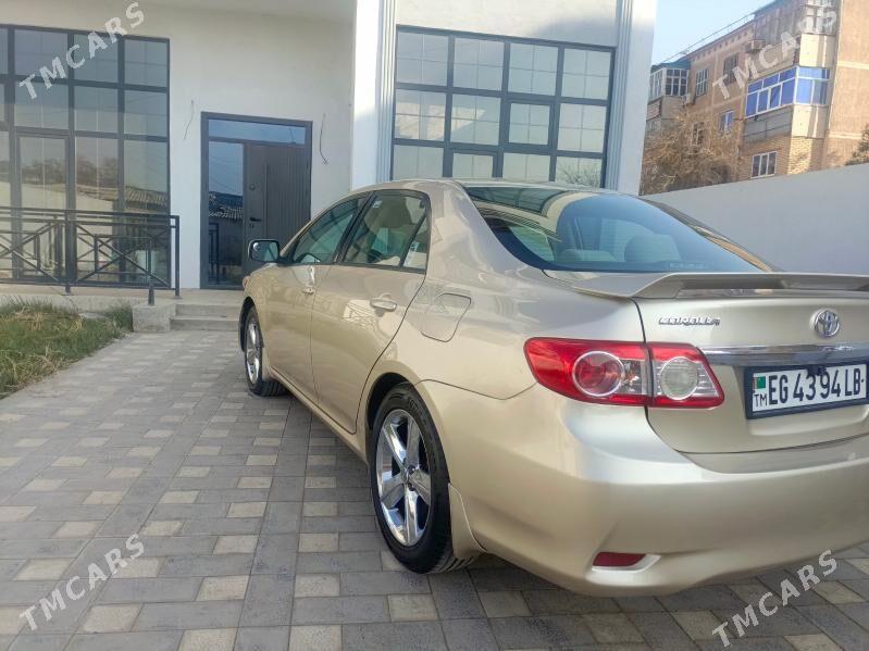 Toyota Corolla 2012 - 154 000 TMT - Туркменабат - img 2