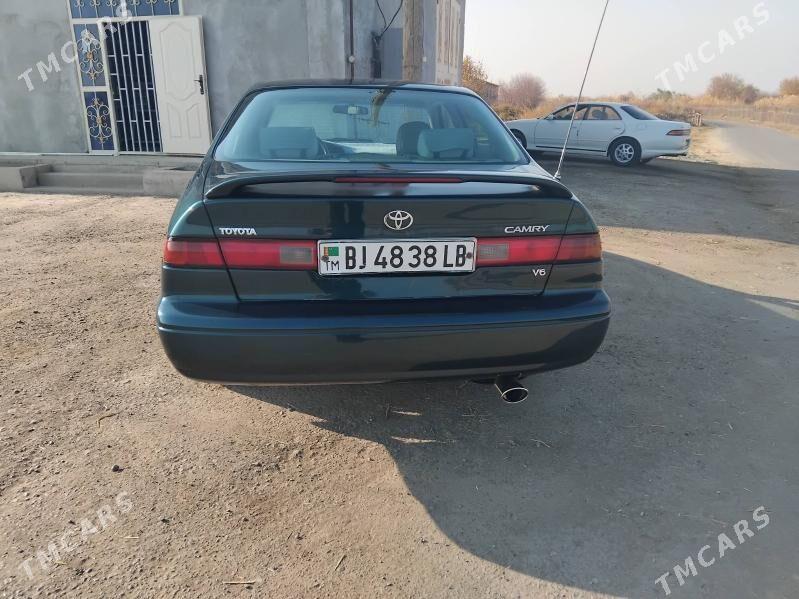 Toyota Camry 1997 - 140 000 TMT - Сакар - img 3