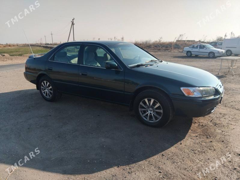 Toyota Camry 1997 - 140 000 TMT - Сакар - img 1