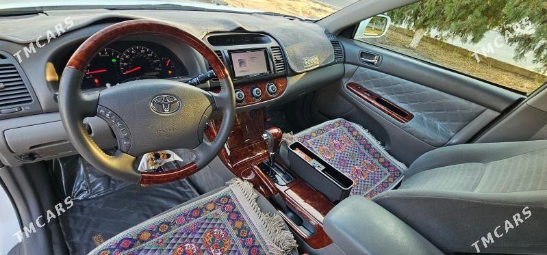 Toyota Camry 2005 - 240 000 TMT - Täze zaman - img 5