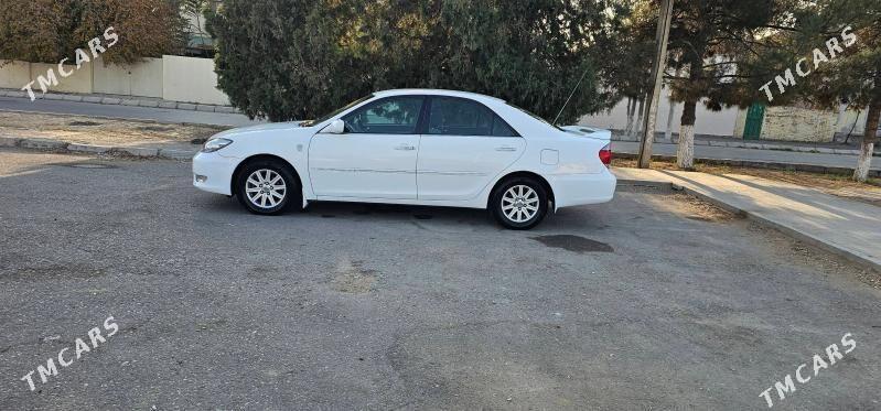 Toyota Camry 2005 - 240 000 TMT - Täze zaman - img 2