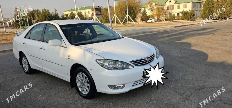 Toyota Camry 2005 - 240 000 TMT - Täze zaman - img 3