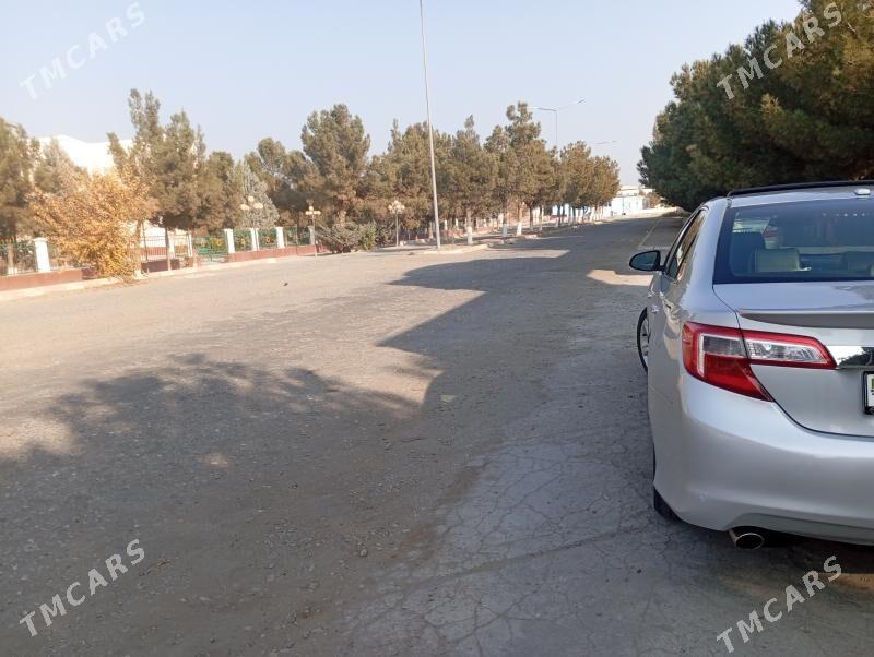 Toyota Camry 2012 - 250 000 TMT - Дянев - img 4