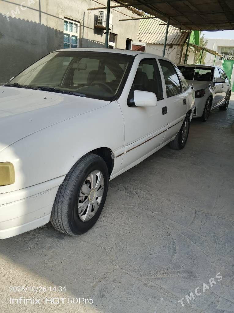 Opel Vectra 1992 - 27 000 TMT - Бузмеин - img 2