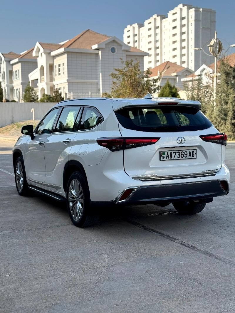 Toyota Highlander 2022 - 580 000 TMT - ул. Подвойского (Битарап Туркменистан шаёлы) - img 6