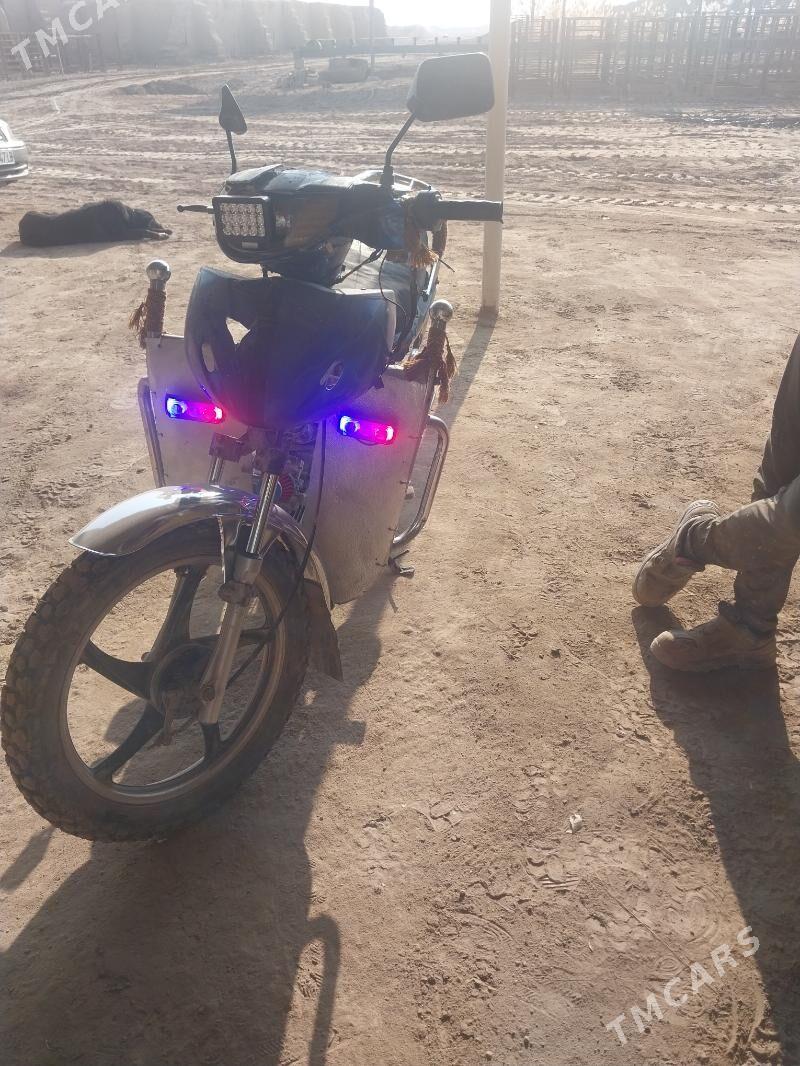 Hongqi E-HS3 2017 - 3 000 TMT - Туркменабат - img 1