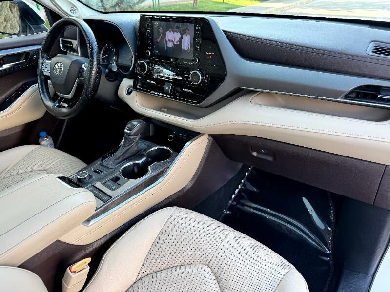 Toyota Highlander 2022 - 580 000 TMT - ул. Подвойского (Битарап Туркменистан шаёлы) - img 8