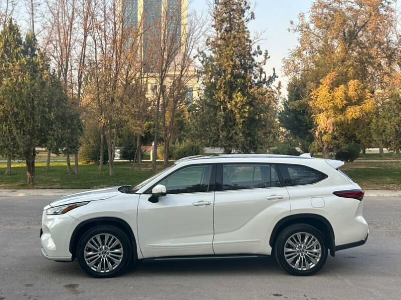 Toyota Highlander 2021 - 495 000 TMT - Ашхабад - img 9