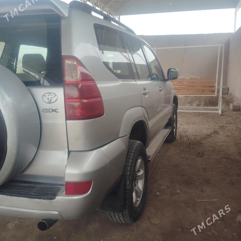 Toyota Land Cruiser Prado 2005 - 385 000 TMT - Гурбансолтан Едже - img 3