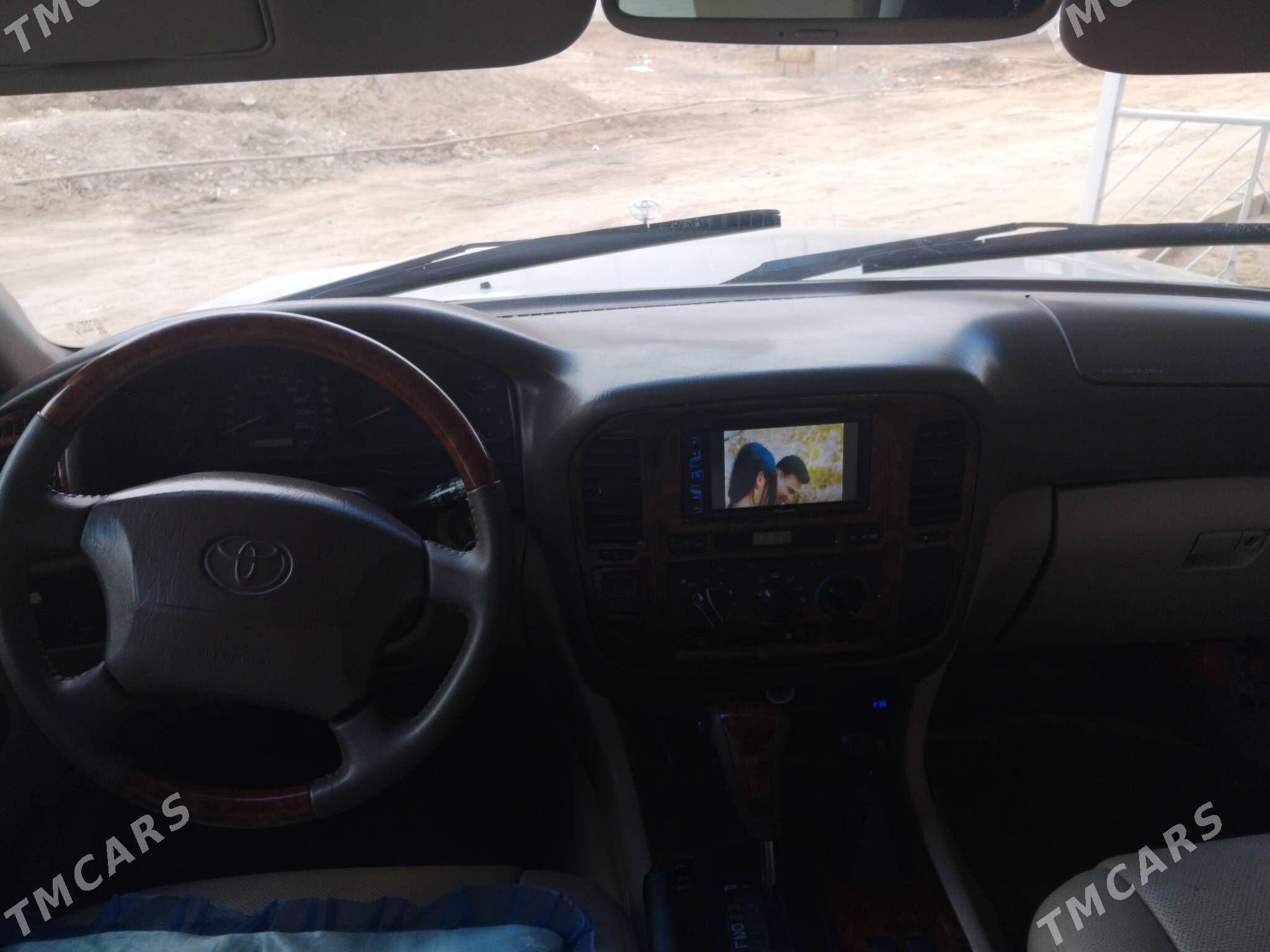 Toyota Land Cruiser 2002 - 250 000 TMT - Гурбансолтан Едже - img 4