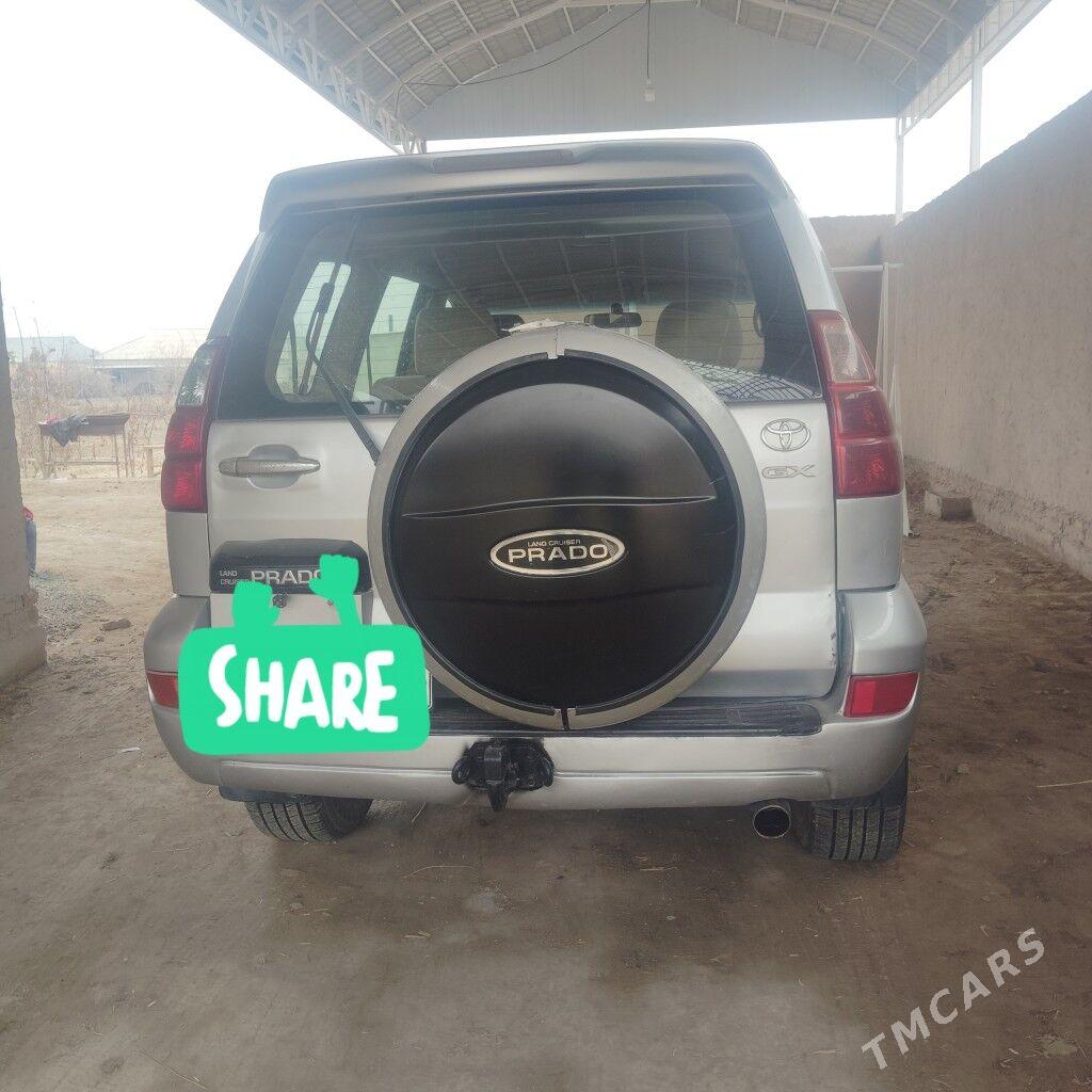 Toyota Land Cruiser Prado 2005 - 385 000 TMT - Гурбансолтан Едже - img 2