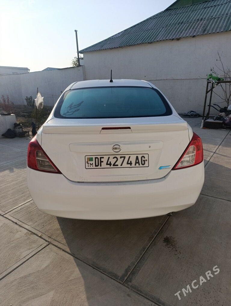 Nissan Versa 2016 - 123 999 TMT - Büzmeýin - img 3