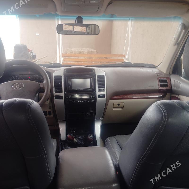 Toyota Land Cruiser Prado 2005 - 385 000 TMT - Гурбансолтан Едже - img 5
