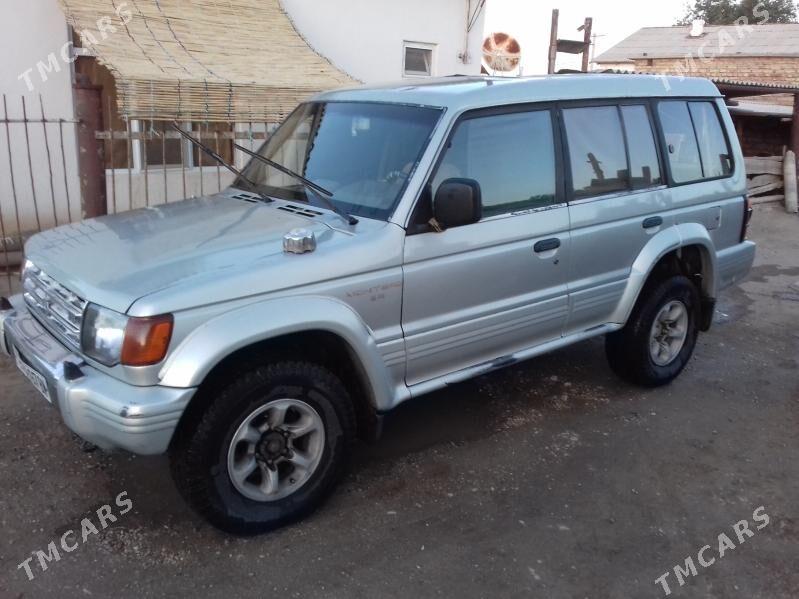 Mitsubishi Montero 1994 - 67 000 TMT - Balkanabat - img 2
