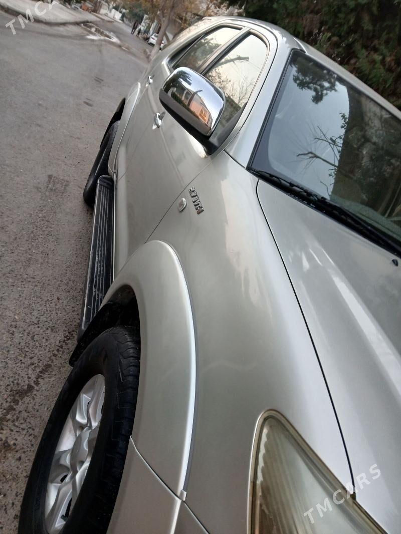 Toyota Fortuner 2006 - 263 000 TMT - Туркменбаши - img 2