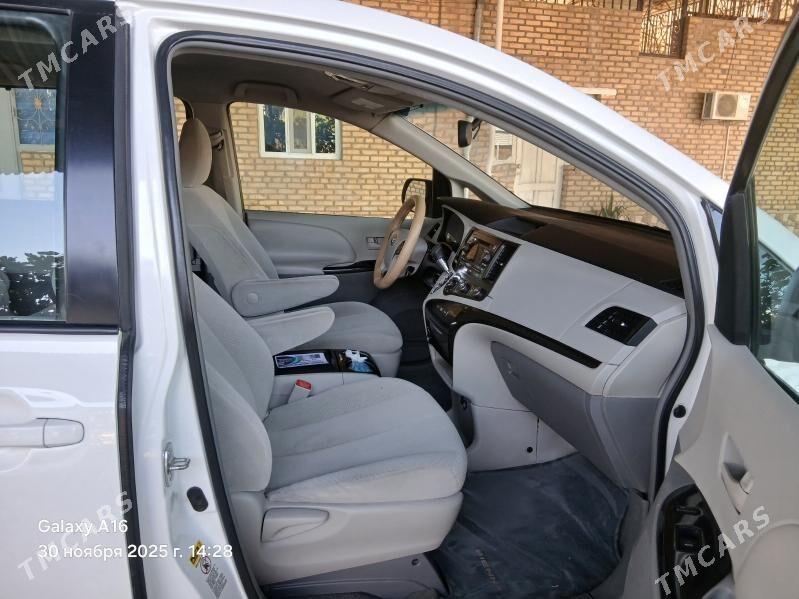 Toyota Sienna 2011 - 330 000 TMT - Mary - img 4