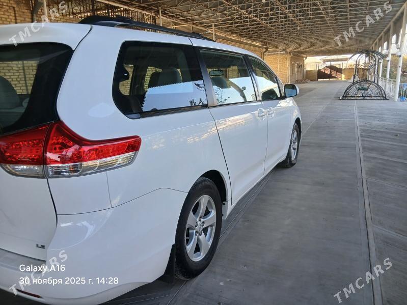 Toyota Sienna 2011 - 330 000 TMT - Mary - img 5