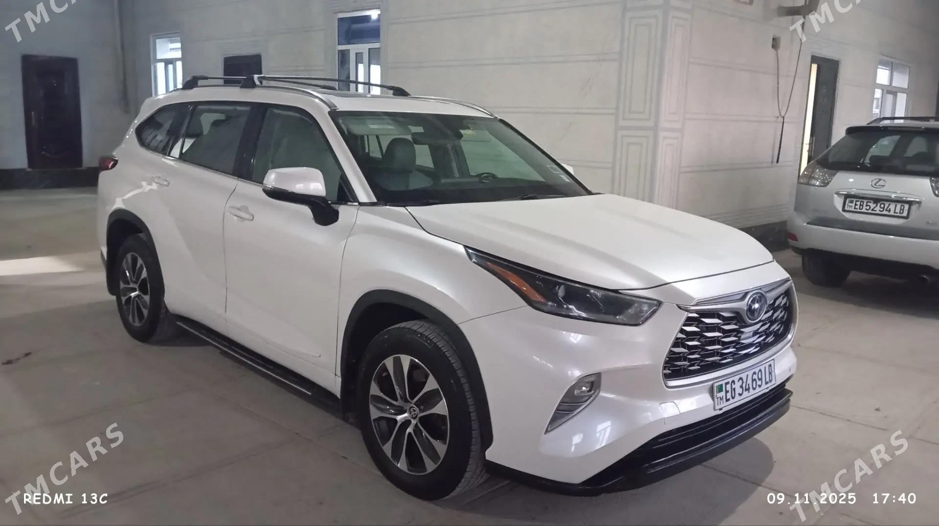 Toyota Highlander 2021 - 570 000 TMT - Дянев - img 4