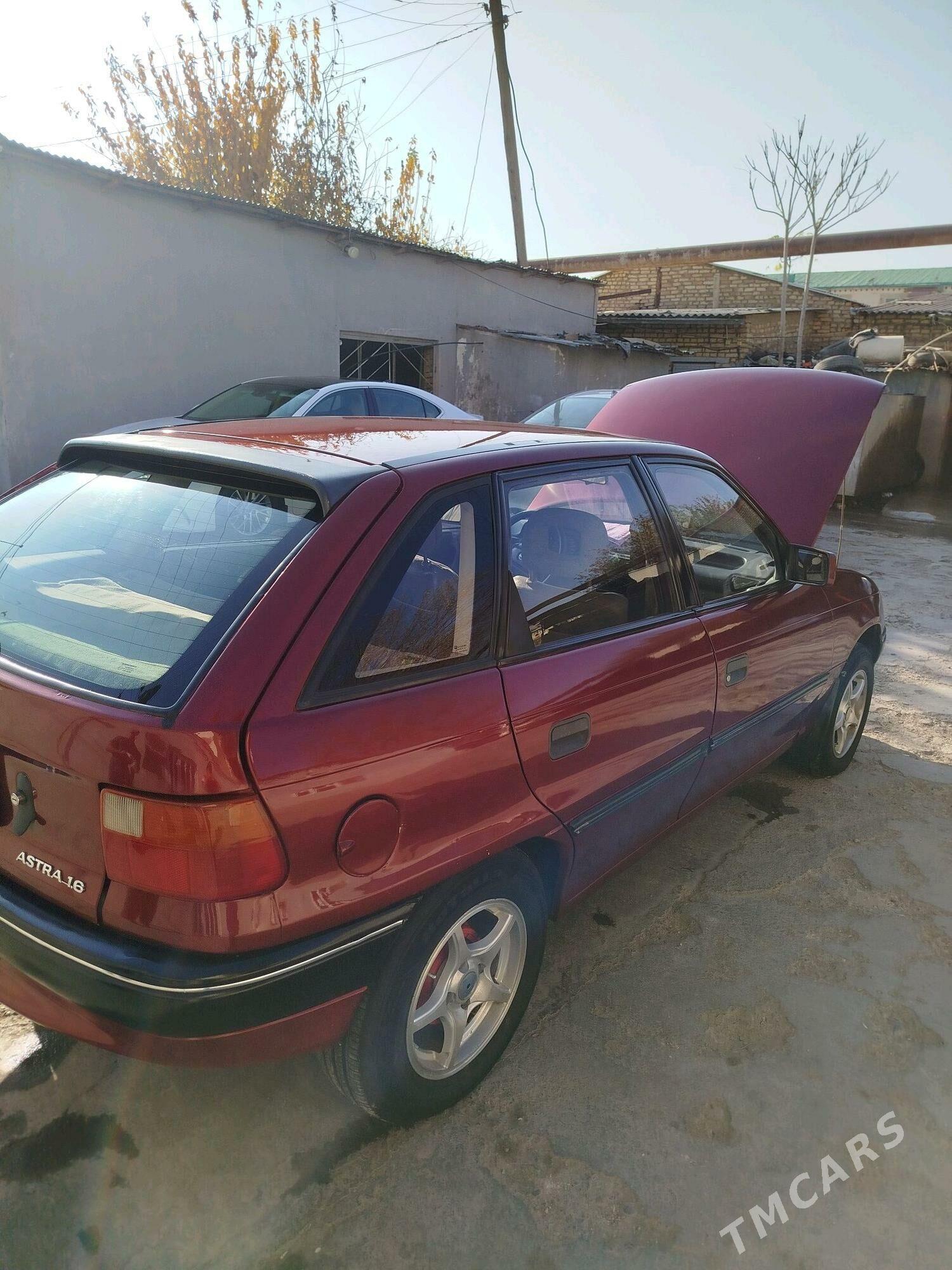 Opel Astra 1992 - 47 000 TMT - Mary - img 6