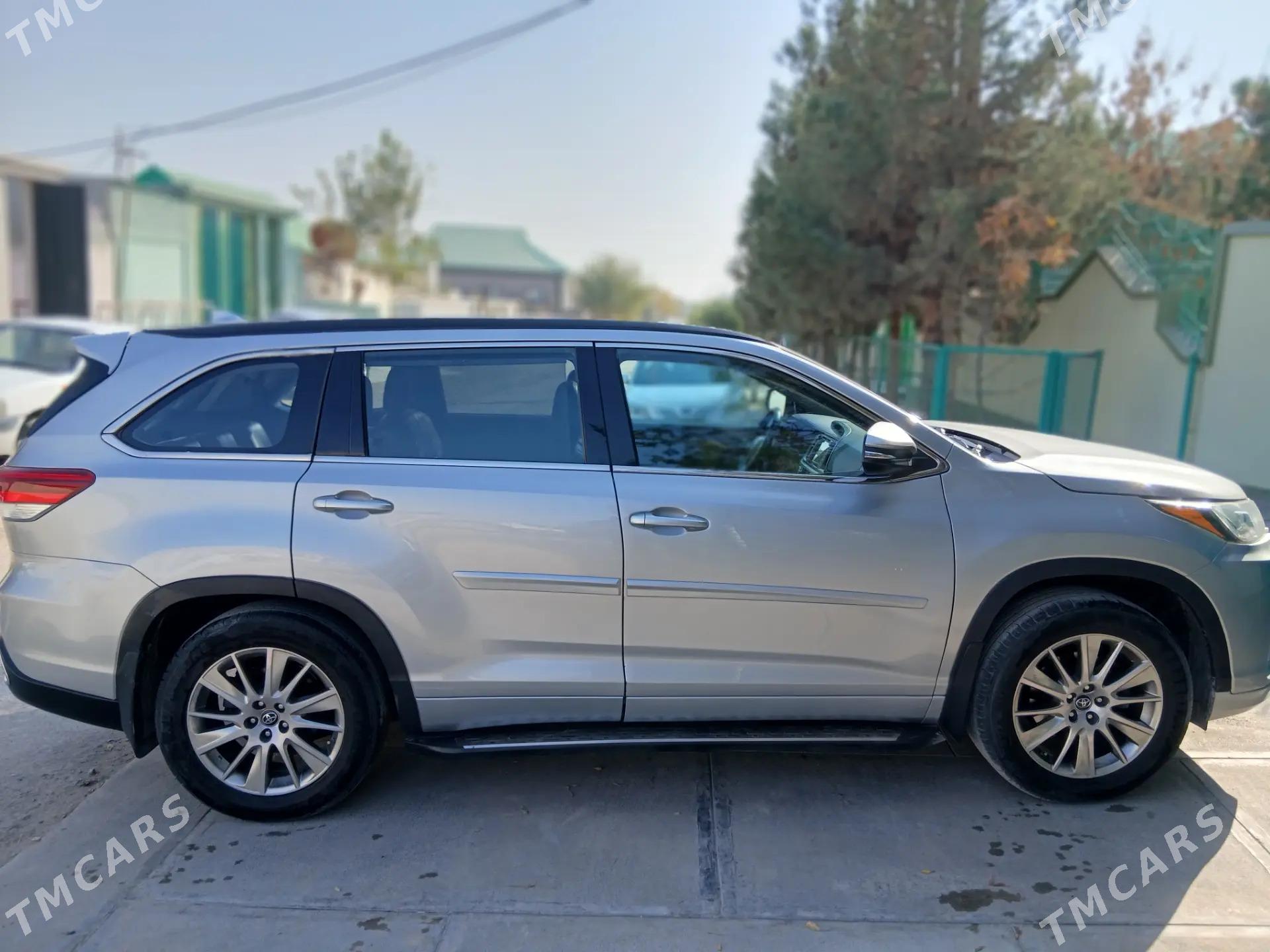 Toyota Highlander 2017 - 420 000 TMT - Ашхабад - img 2