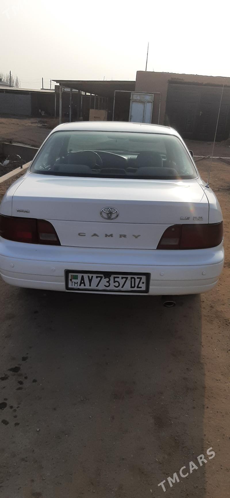 Toyota Camry 1995 - 120 000 TMT - Гороглы (Тагта) - img 2
