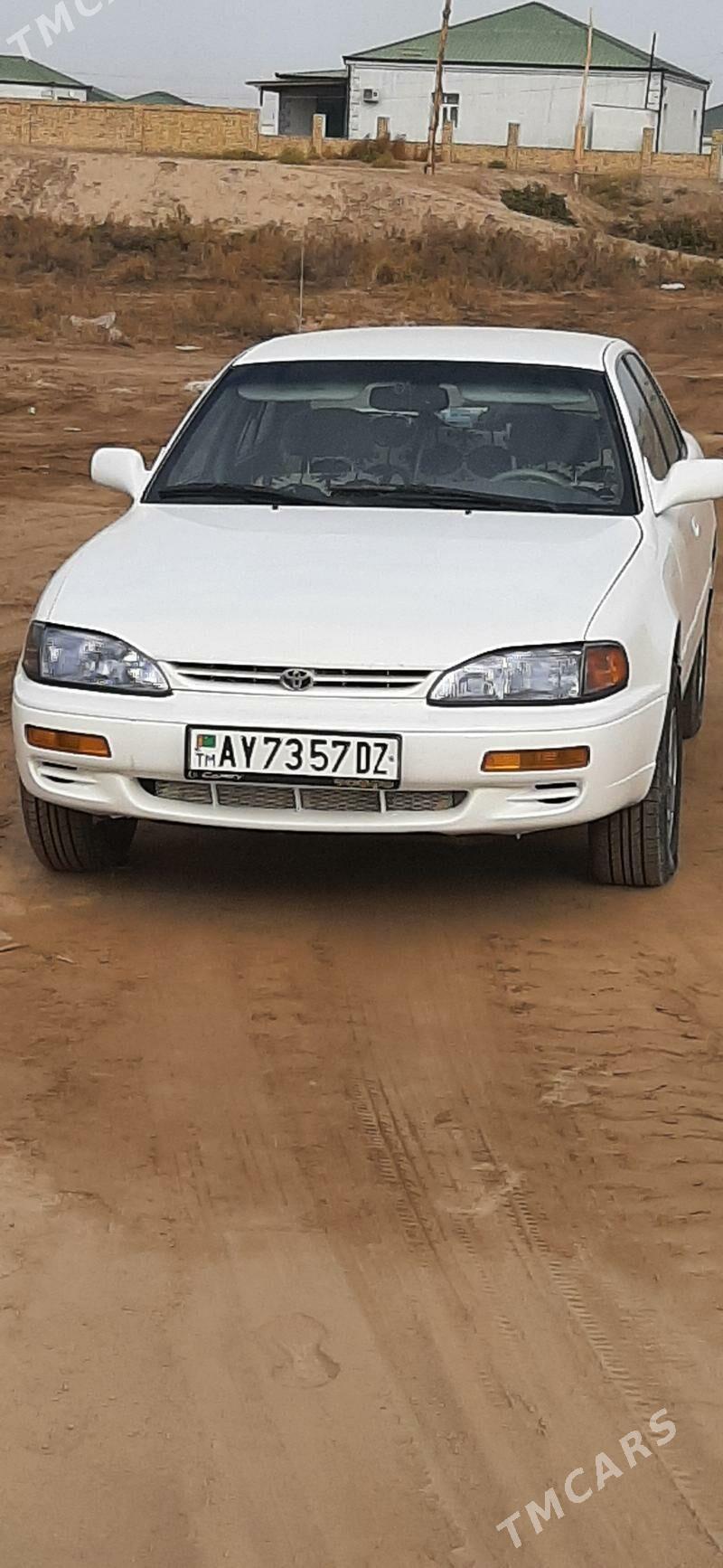 Toyota Camry 1995 - 120 000 TMT - Гороглы (Тагта) - img 4