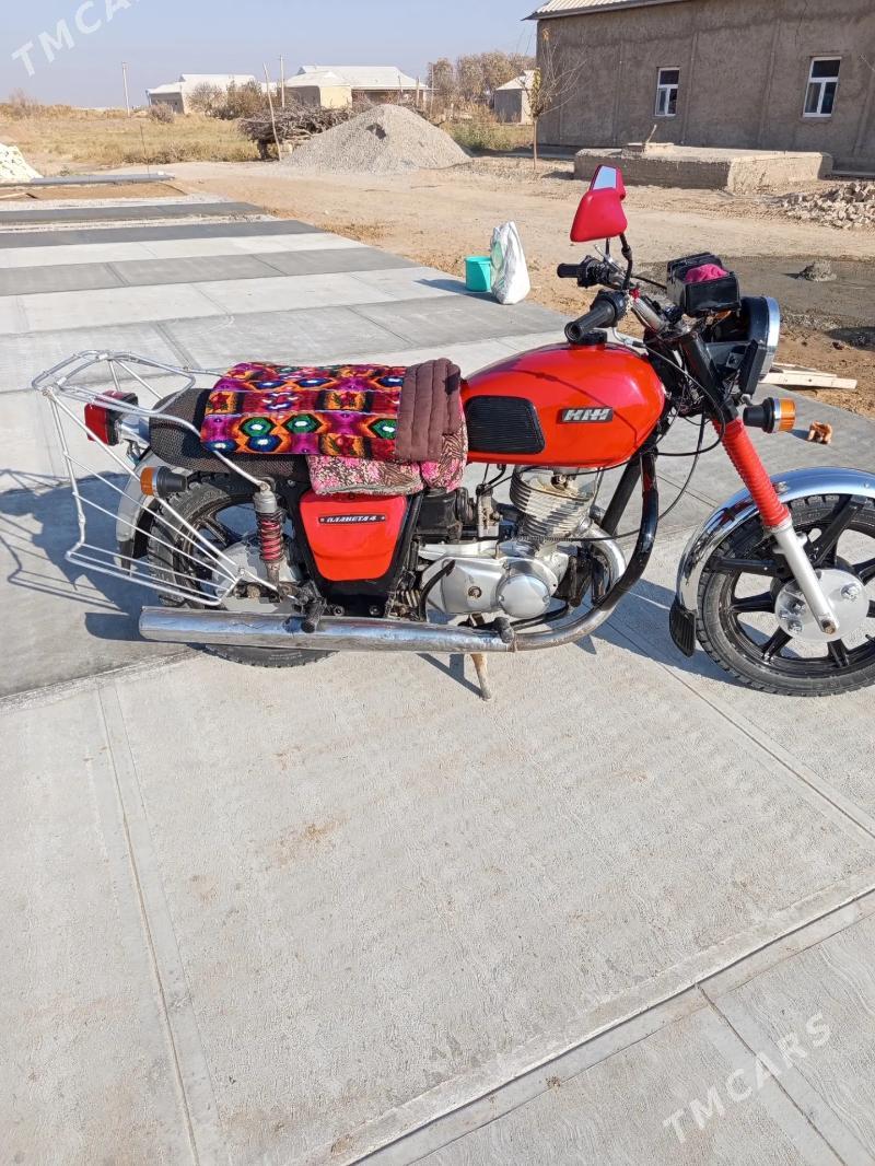 Iž Planeta 4 2008 - 11 000 TMT - Ýolöten - img 2