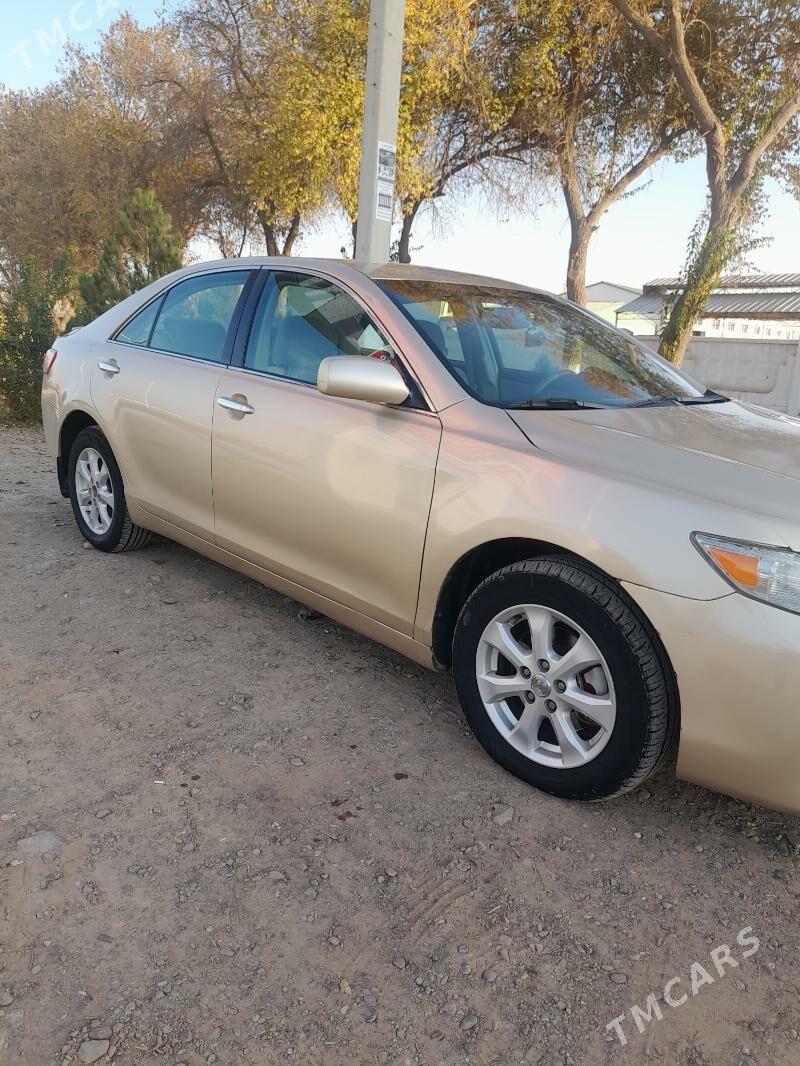 Toyota Camry 2010 - 196 000 TMT - Байрамали - img 1