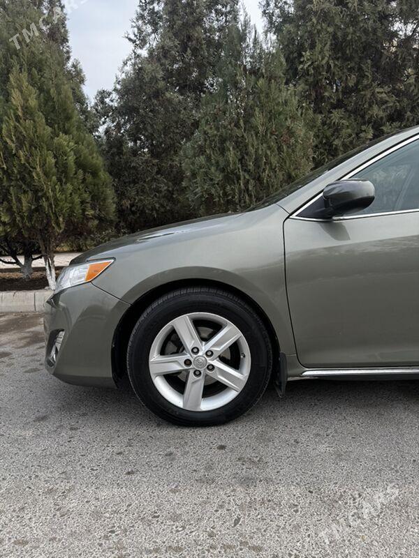 Toyota Camry 2012 - 200 000 TMT - Дашогуз - img 8