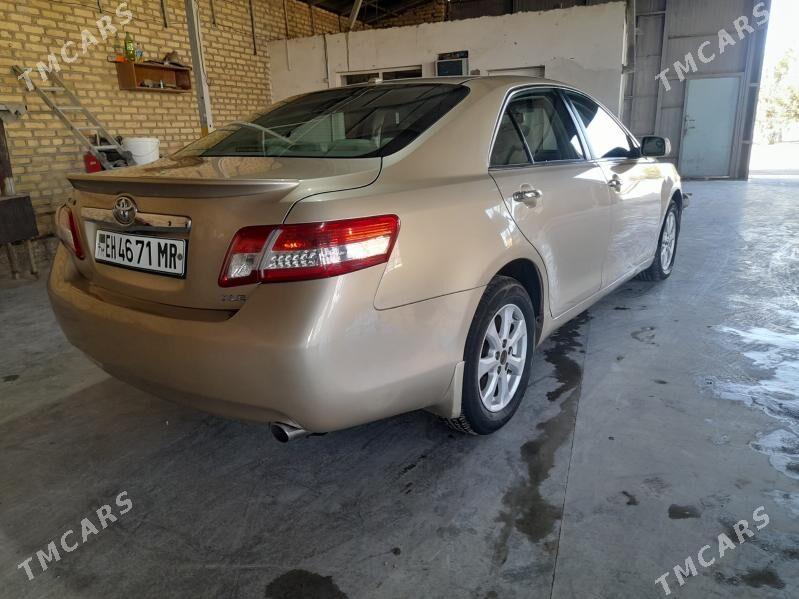 Toyota Camry 2010 - 196 000 TMT - Байрамали - img 9