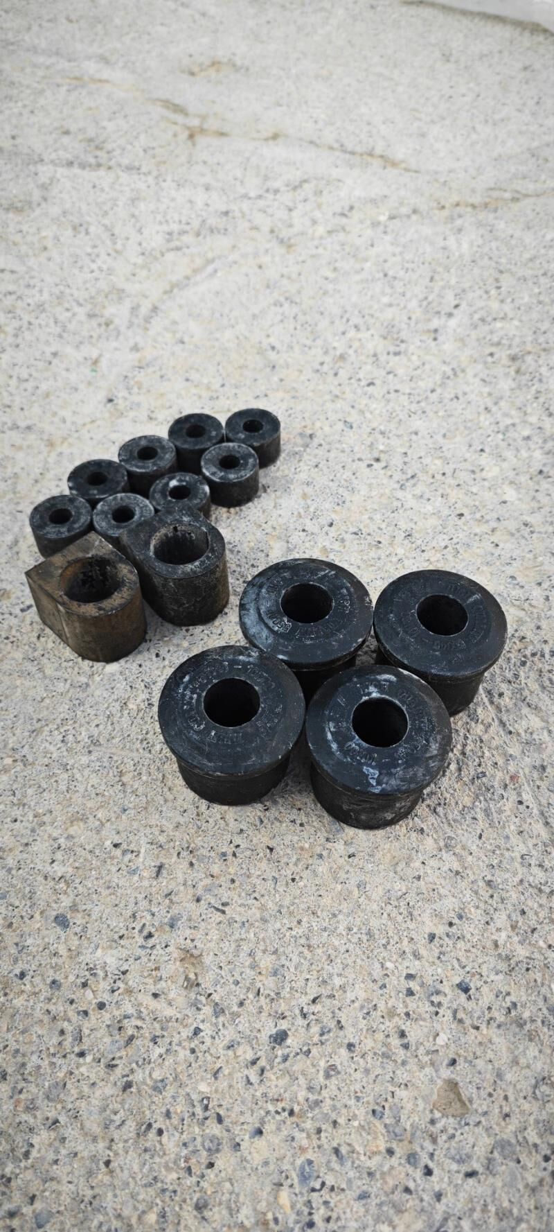 nissan navara втулка 250 TMT - Ак-Бугдайский этрап - img 1