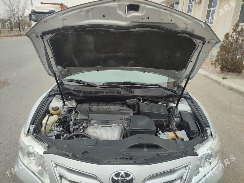 Toyota Camry 2011 - 250 000 TMT - Gubadag - img 7
