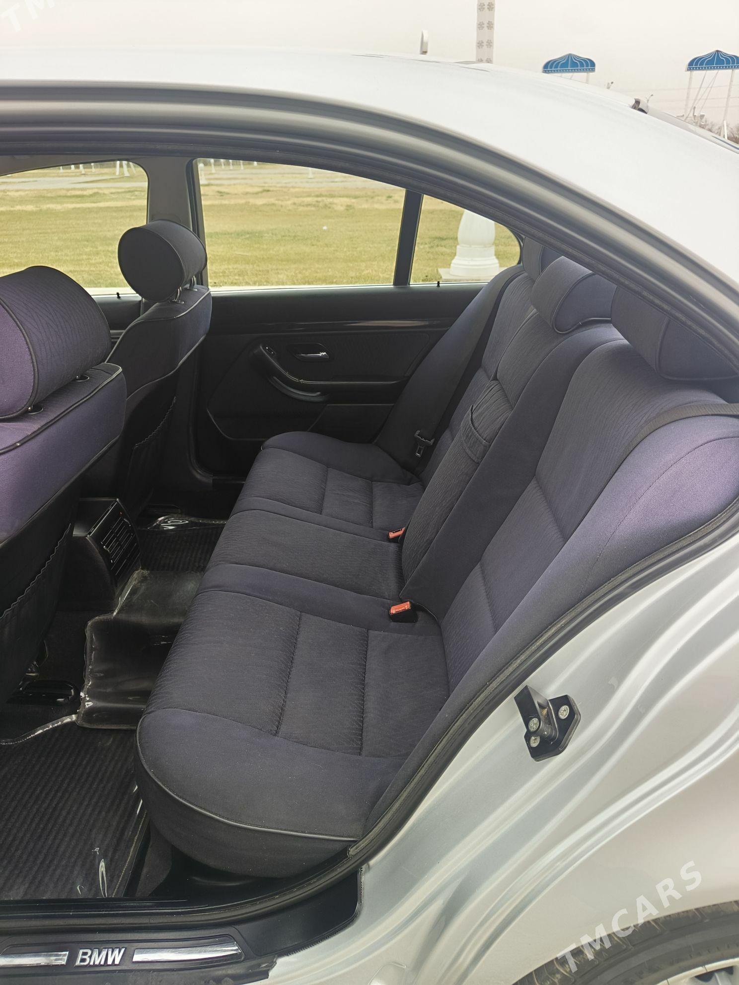 BMW 525 2002 - 149 000 TMT - Daşoguz - img 6