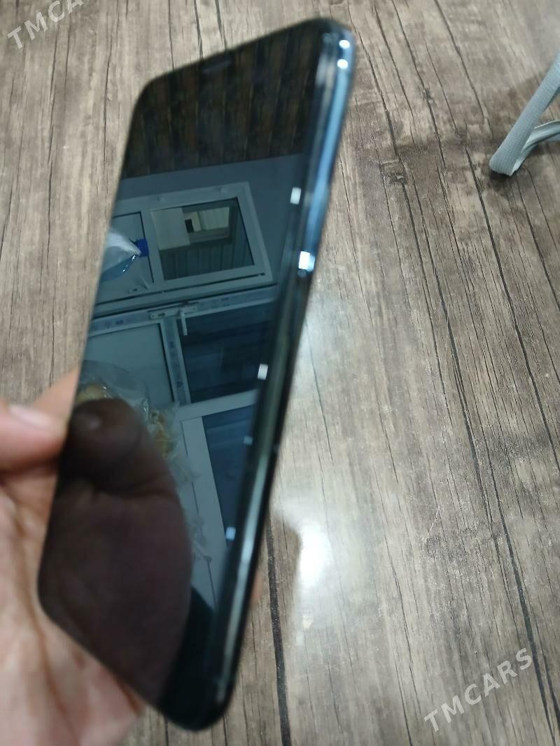 ayfon 11 pro - Mary - img 3