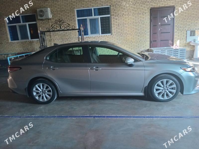 Toyota Camry 2020 - 340 000 TMT - Чарджоу - img 6
