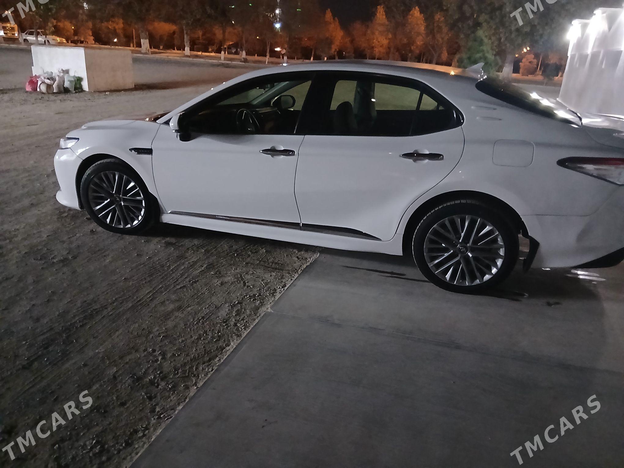 Toyota Camry 2019 - 262 000 TMT - Aşgabat - img 2