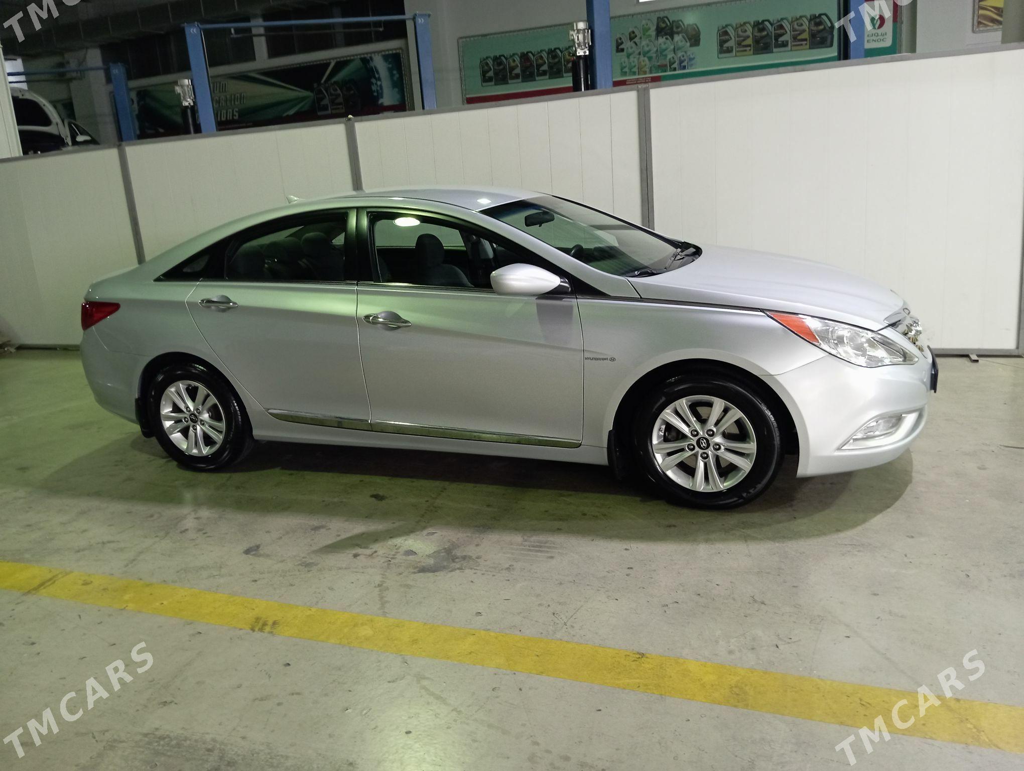 Hyundai Sonata 2010 - 168 000 TMT - Ашхабад - img 4